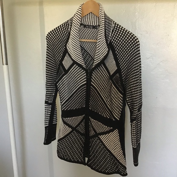 Nic + Zoe front zip black and white sweater - Picture 3 of 3